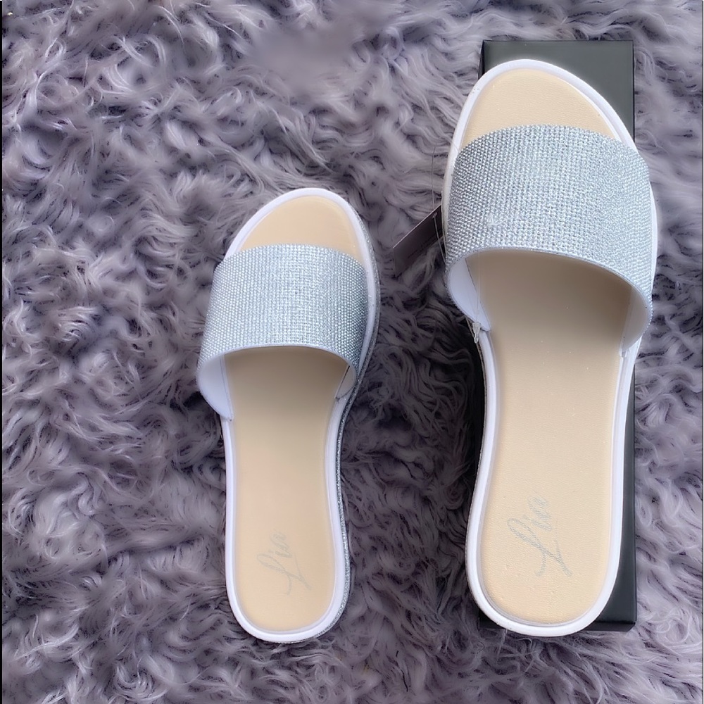 Lia glitter band sandals